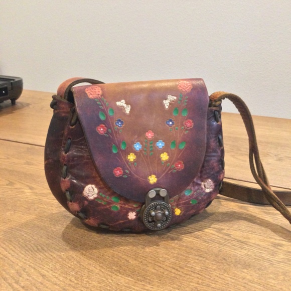 Vintage 70s Handmade Hand Tooled Cowhide Leather Crossbody Handbag - Picture 8 of 15